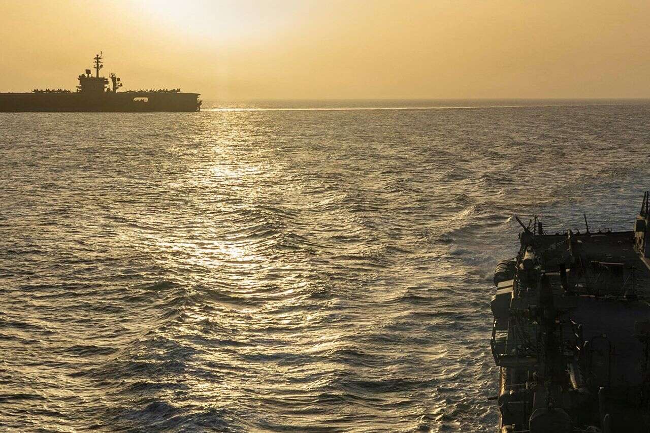 The Revolutionary Guards: We stopped a ship suspected of collaborating with the US military