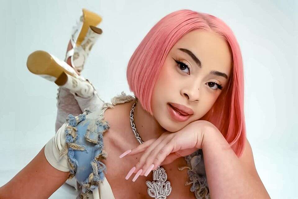 אייס ספייס , מתוך הקליפ Pretty Privilege (יוטיוב)