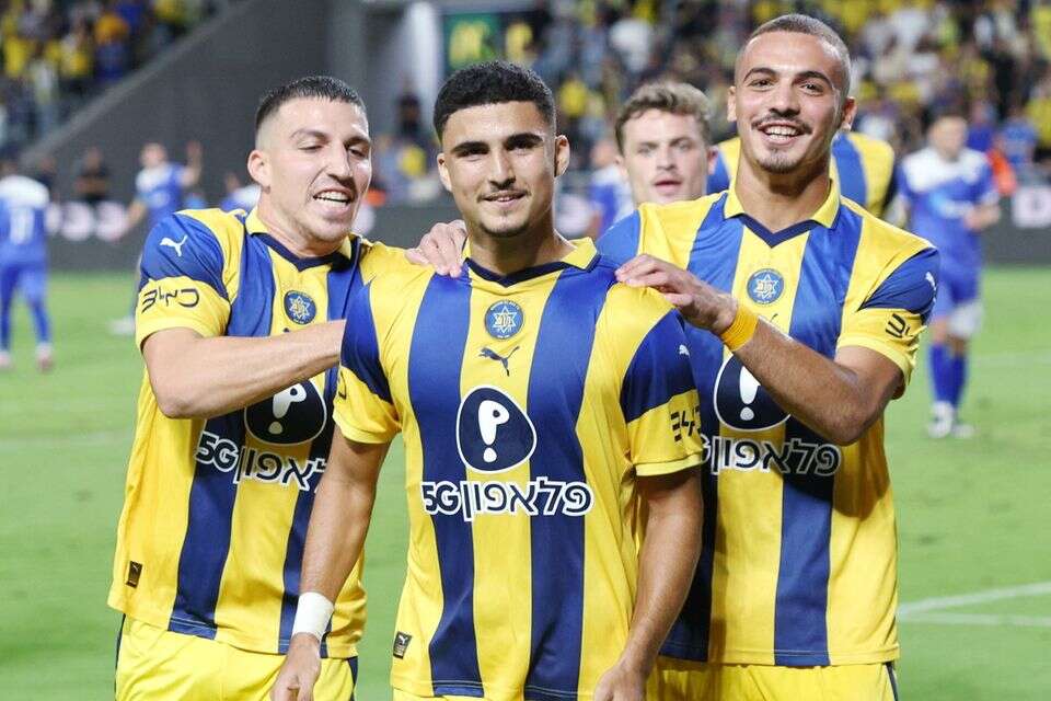 סייד אבו פרחי, אלד מדמון ואושר דוידה. שני הראשונים יהיו בפנים של מכבי תל אביב , אלן שיבר