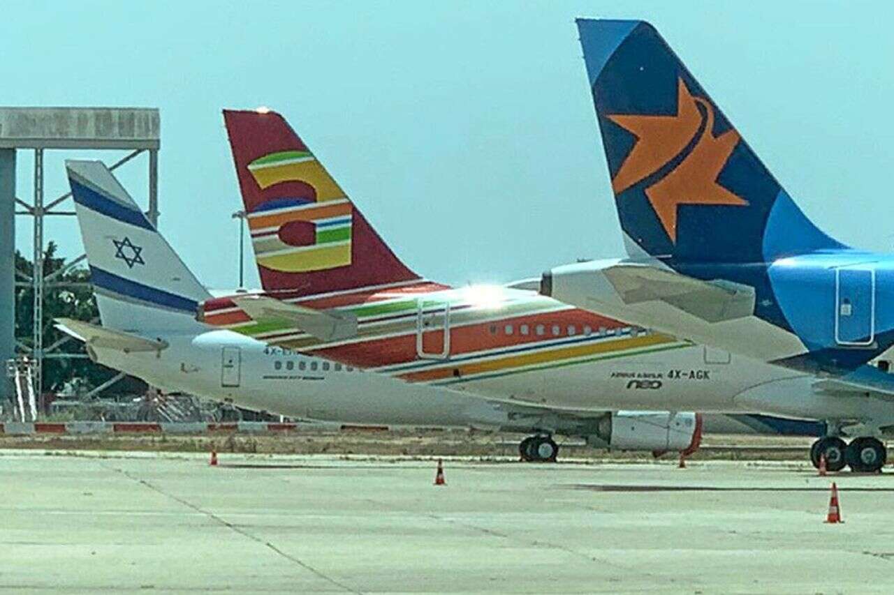 To see the world almost for free: the benefits of the flight attendants in Israel are revealed