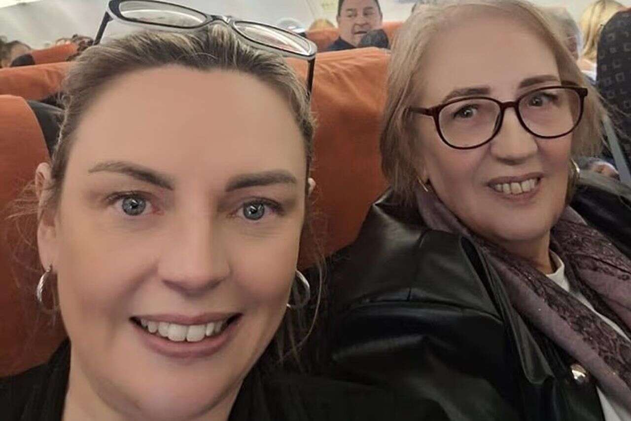 The passengers were amazed: "The plane is too heavy - six of you have to get off"