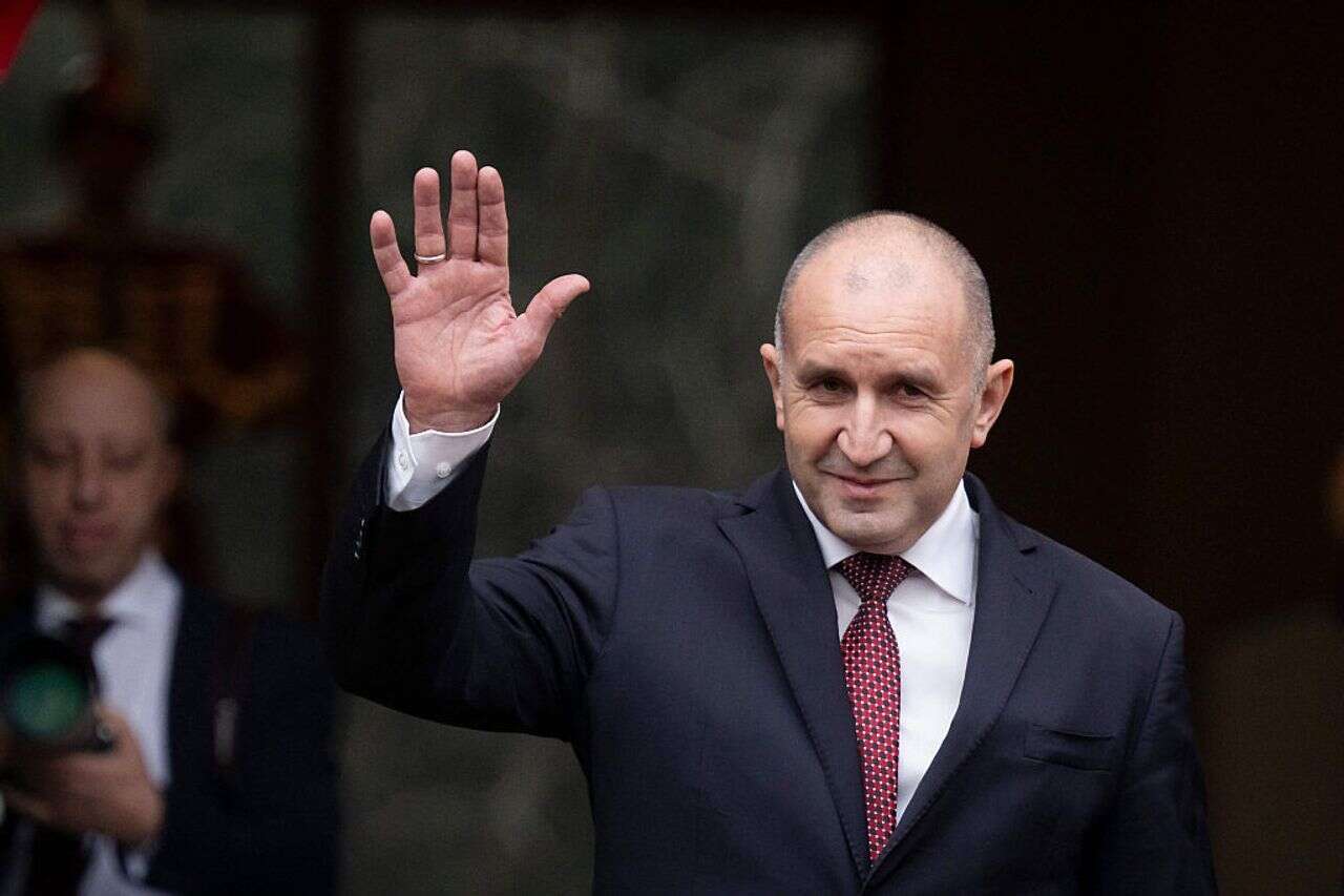 A blow to the European Union: the pro-Russian fighter pilot won the election