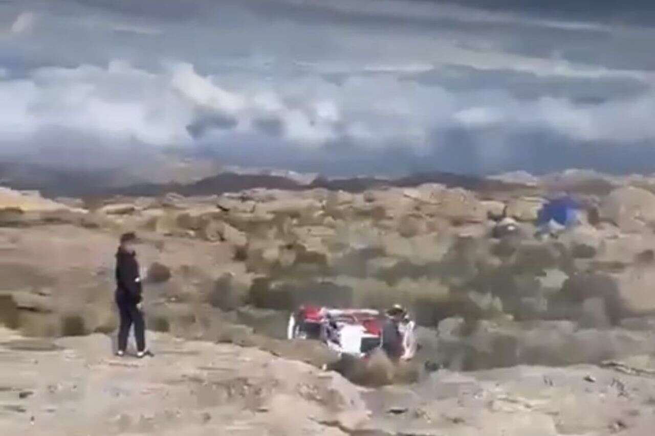 Crazy footage: A racing car lost control and flew towards the crowd