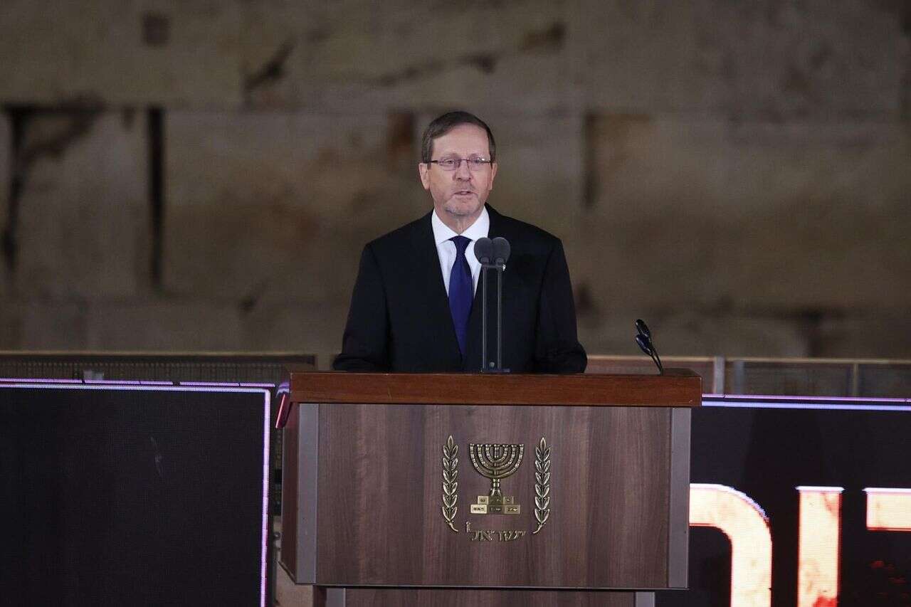 "Please increase the strength of your signals": the full and moving speech of President Herzog yesterday at the Western Wall - which rests on the sills of songs written by the fallen