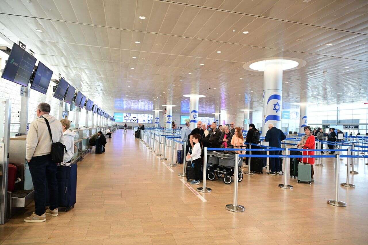 The airport is starting to fill up: all the airlines returning to fly to Israel