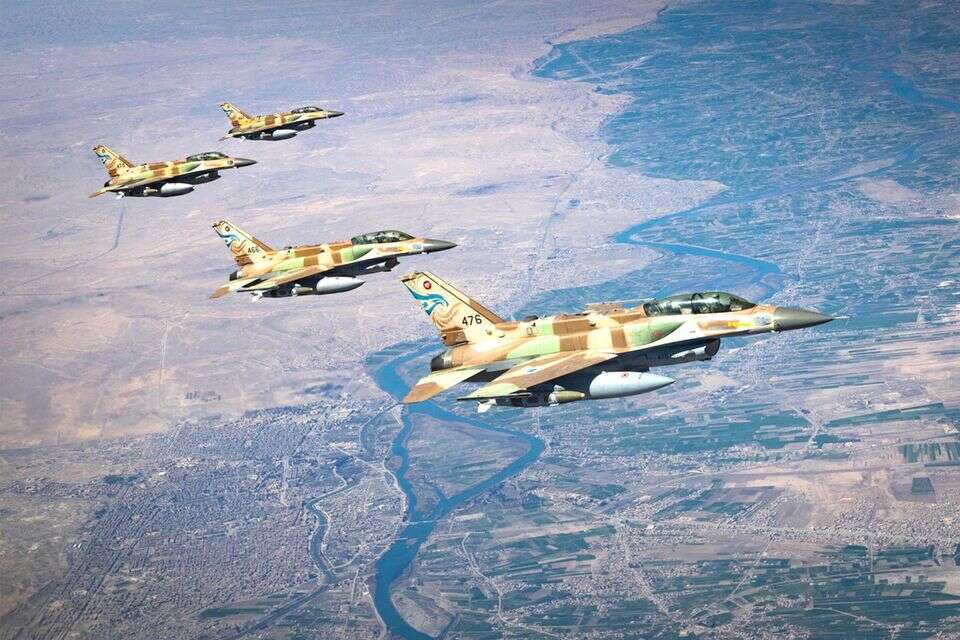 יפציצו שוב בטהרן? מטוסי חיל האוויר הישראלי בדרך לתקיפה באיראן, ארכיון , רס"ל ע', בטאון חיל האוויר