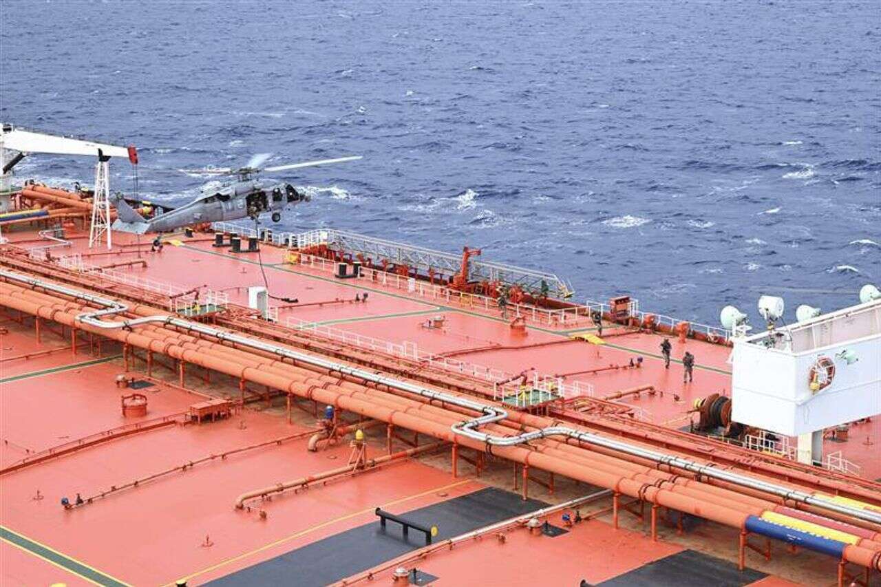 In the middle of the sea: the US took over a tanker that violated the sanctions
