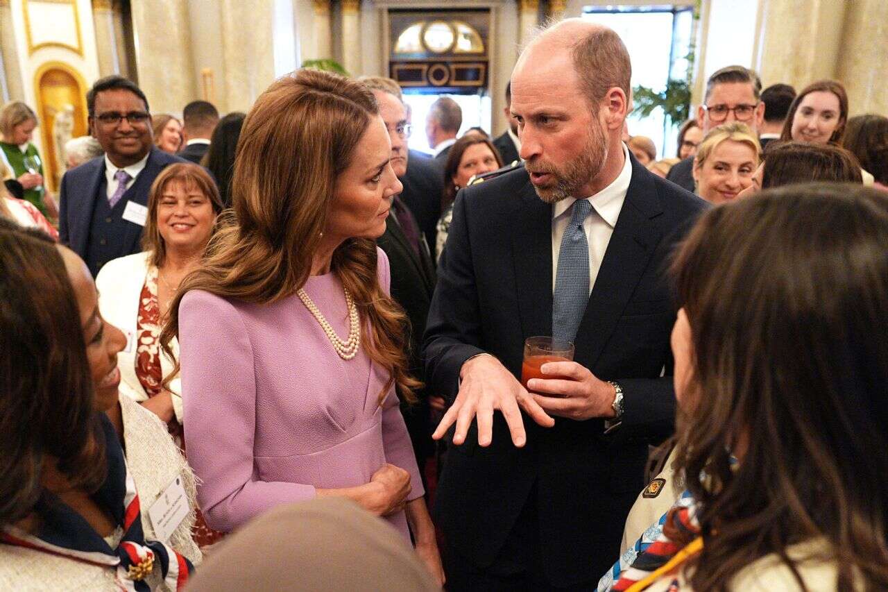 Kate Middleton is back with Elizabeth's necklace