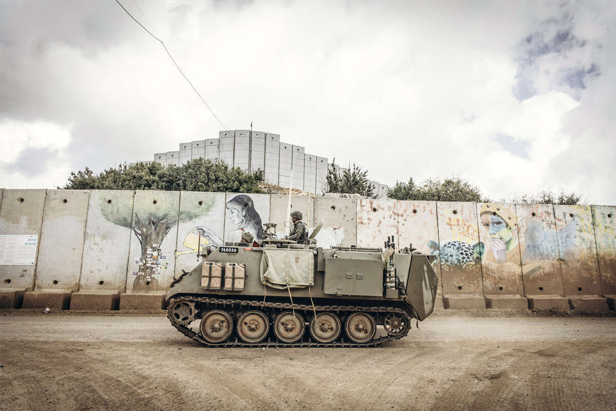 טנק על גבול הצפון, בסמוך למושב שתולה , מיכה בריקמן