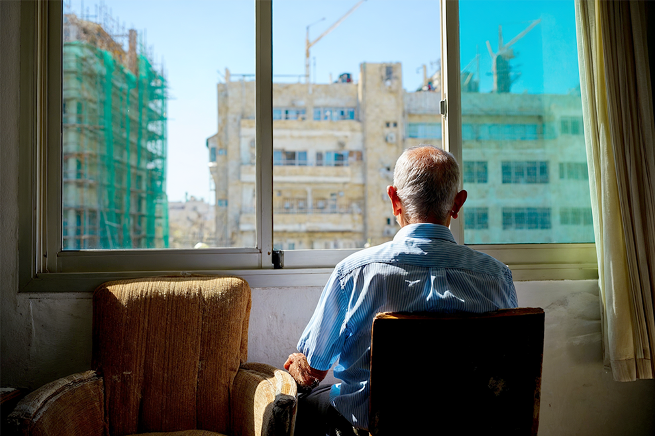 A row for the elderly: uncertainty for an informed and safe decision