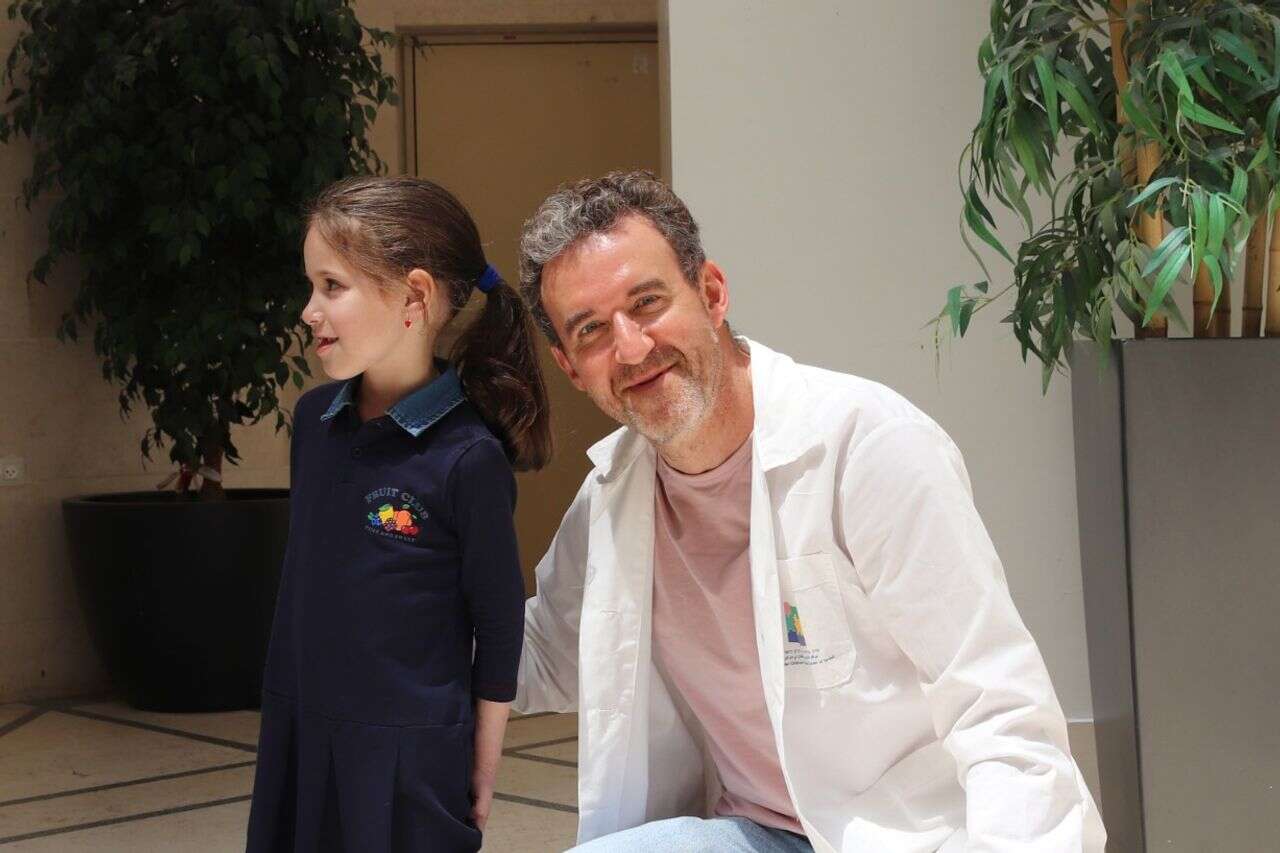 Good news: a 7-year-old girl who was fatally injured in Arad was released to her home