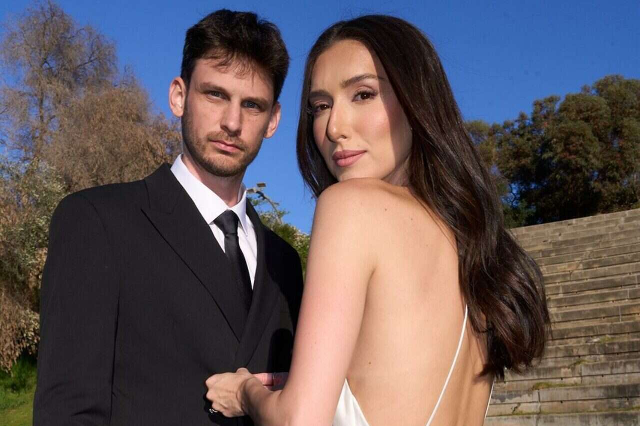 Shira Gutman's singing is surprising on the wedding night