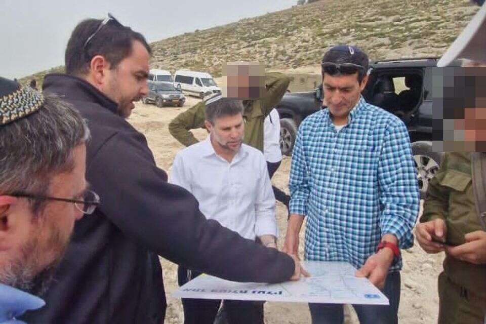 השר סמוטריץ' בקרקע בה יוקם אזור התעשייה , דוברות הציונות הדתית