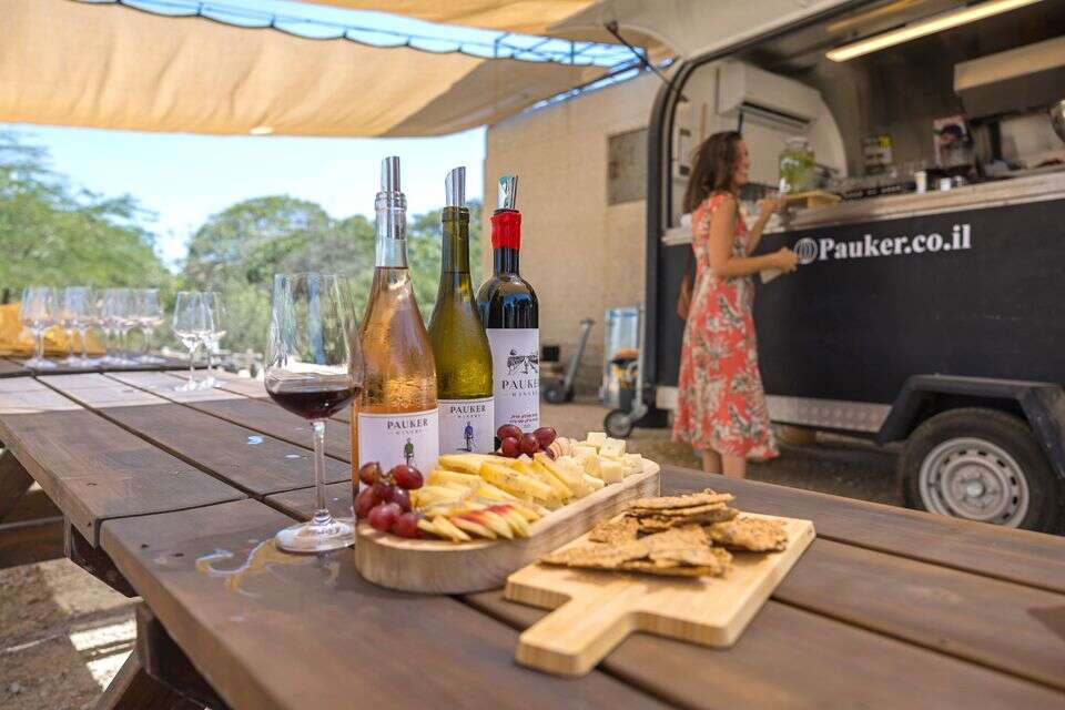 אנחנו מעצמת עגלות קפה. לא בטוח שזה טוב