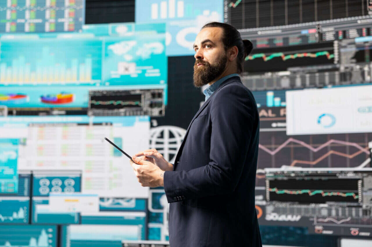 A salary is no longer enough: this way more Israelis are learning how to invest money correctly