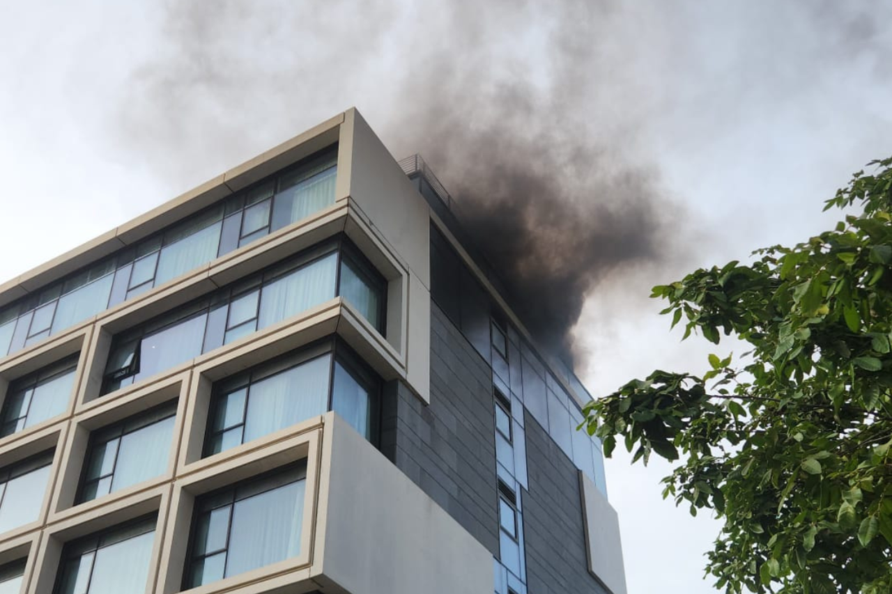 "The whole floor is on fire": a fire in the "Greco" complex in Herzliya, the customers fled