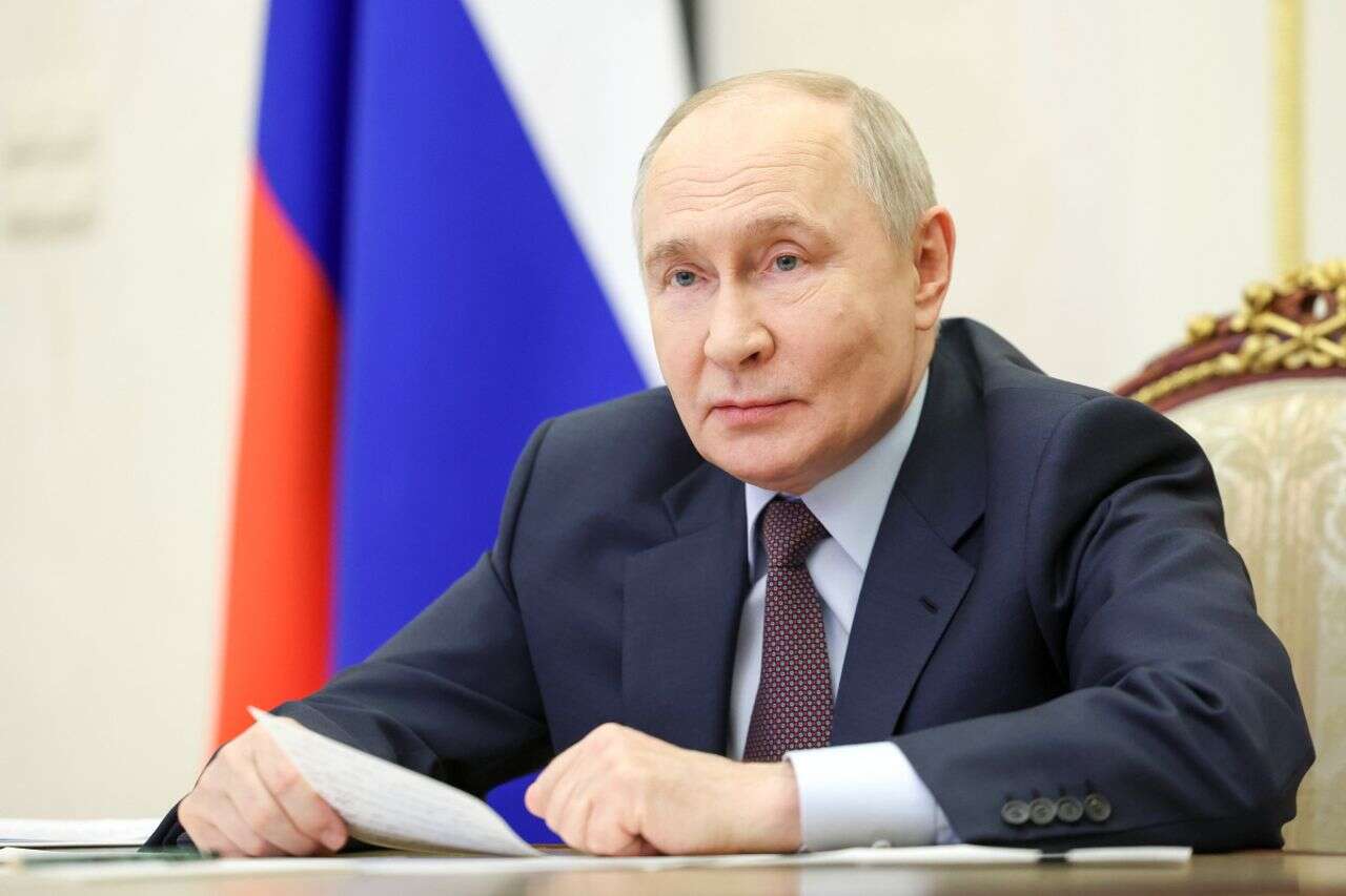 Vladimir Putin on the attack: "corrupt and politically biased leadership"