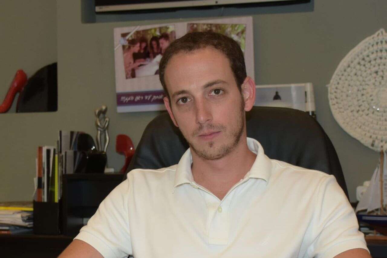 האדריכל ומעצב הפנים לירן רגב על הפער שבין התמונה המושלמת לחיים האמיתיים | היום