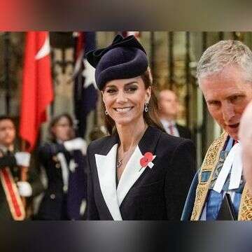 הנסיכה לבדה: קייט מידלטון בשם המלך, והתכשיטים דיברו