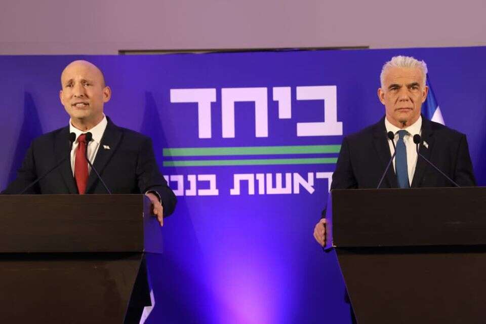 הסקרים מראים לנו שהאיחוד של בנט ולפיד, שני המנצחים של בחירות 2013, צפוי להסתיים בקריסה אלקטורלית. נפתלי בנט ויאיר לפיד במסיבת העיתונאים להשקת "ביחד" , גדעון מרקוביץ'
