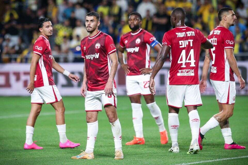 שחקני הפועל באר שבע. מתקשים בבלומפילד , עמי שומן