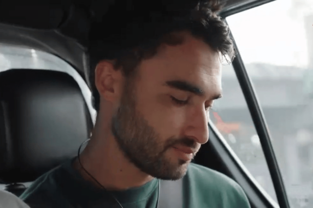 "Depressed": Tom wins the "race" in a difficult post