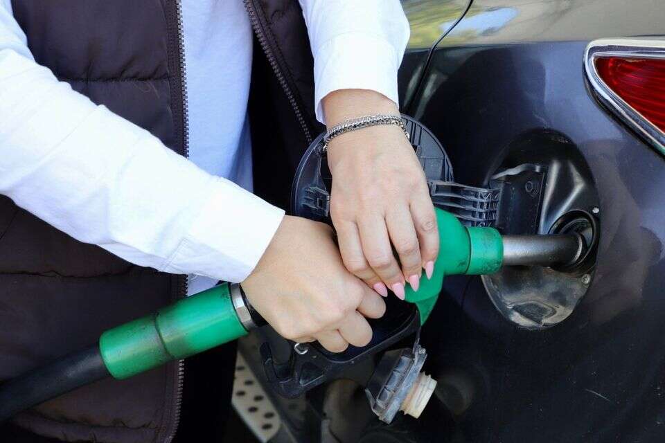 תמלאו בעצמכם מיכל דלק מלא לפני החזרת הרכב , הרצי שפירא