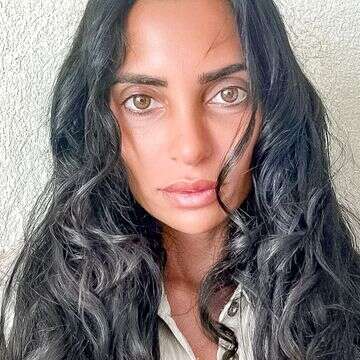 כוכבת "מפרץ האהבה" מבקשת עזרה כספית