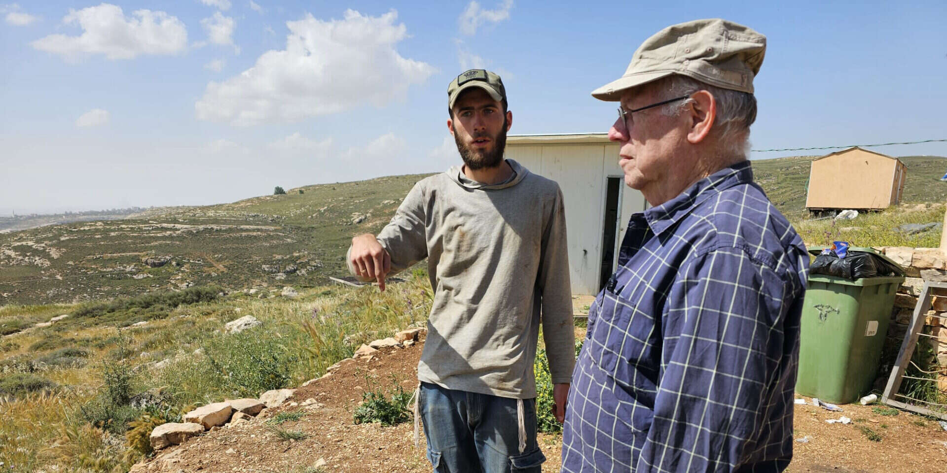 "לא רואים הבדל בין שטחי C לשטחי B". כותב שורות אלה ובעל חווה ביו"ש , דוברות מועצת בנימין