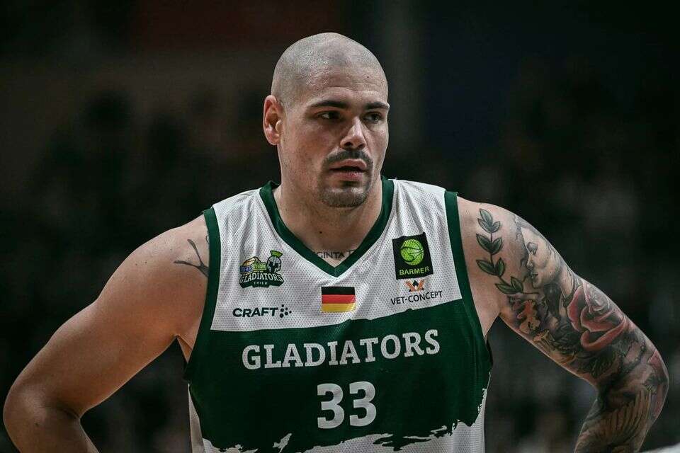 מאיק צירבס במדי טרייר , Trier Gladiators
