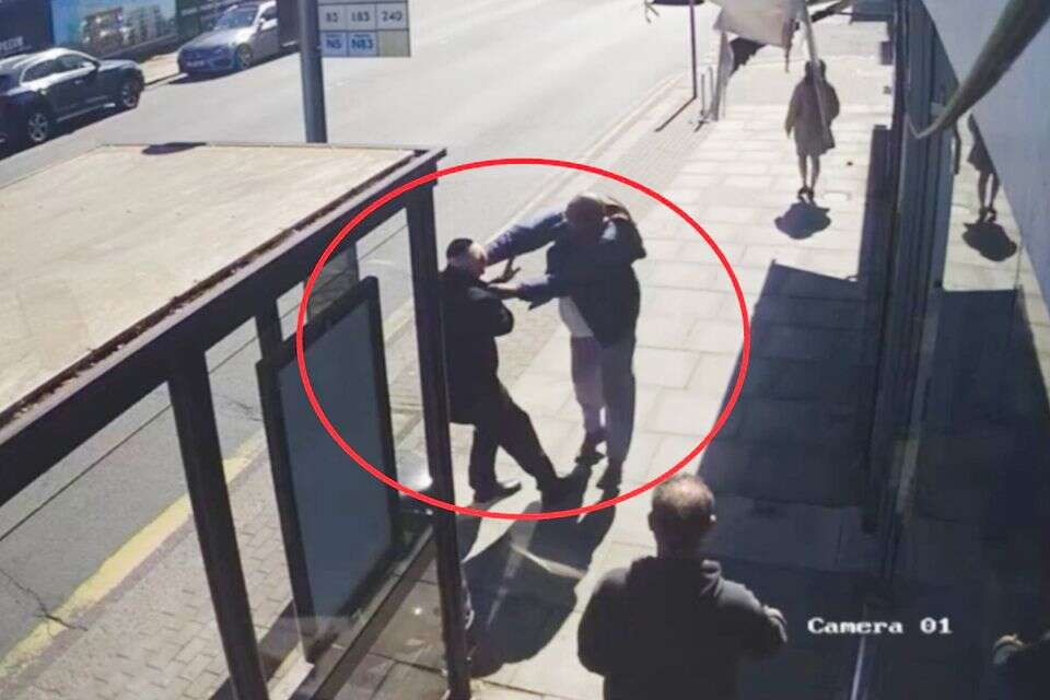 תיעוד רגע הדקירה בלונדון , ללא