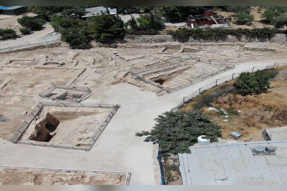 מקוואות טוהרה בתל חברון. , איליה בורדה, רשות הטבע והגנים