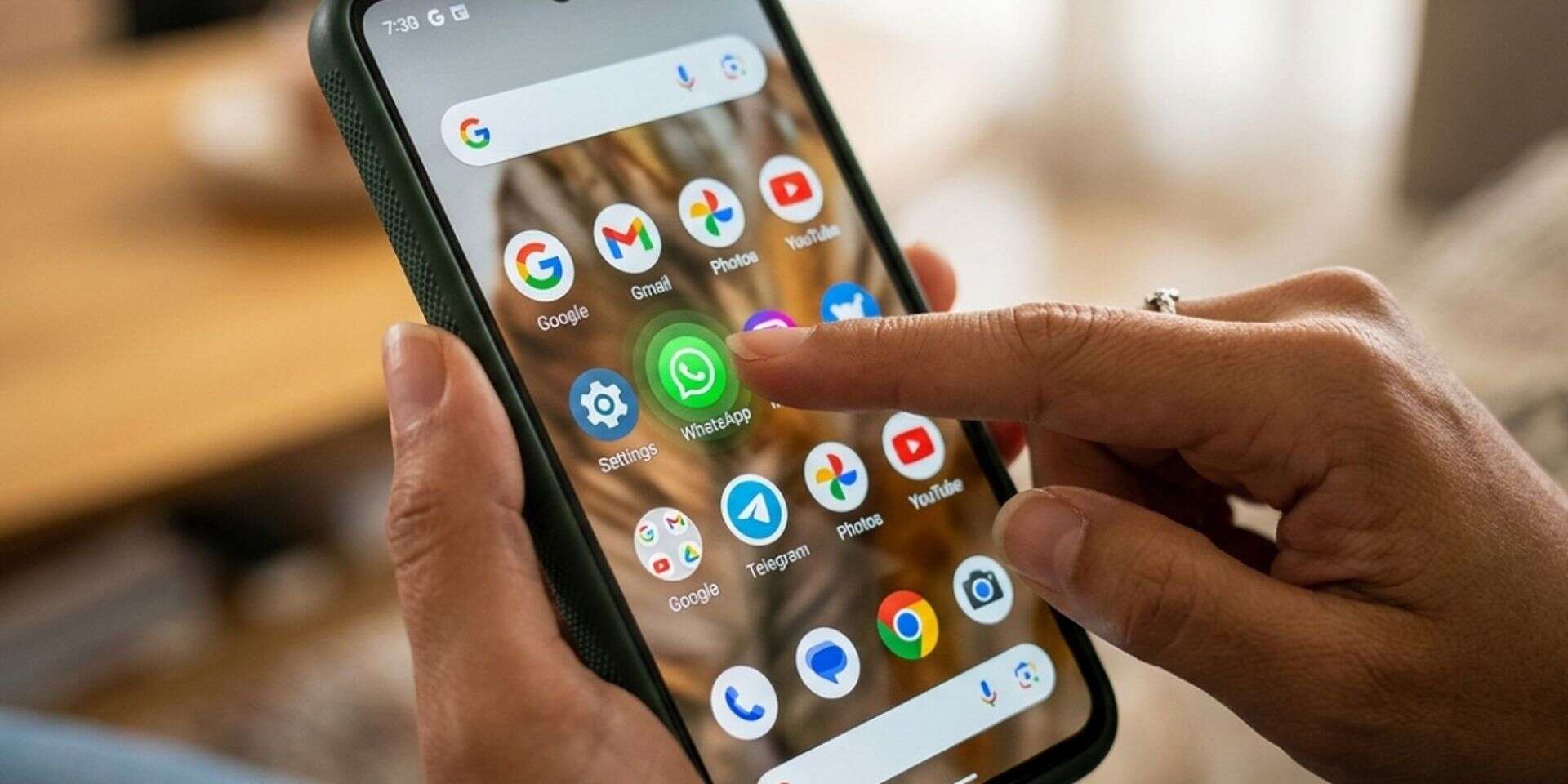 המסך שלכם עומד להשתנות: וואטסאפ נפרדת מהעיצוב הישן , Gemini