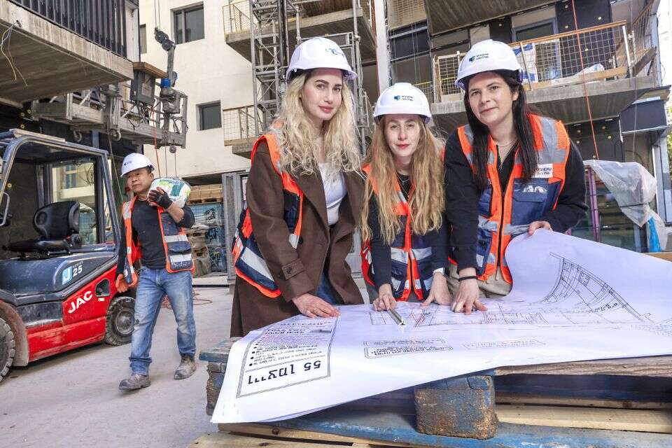 רעות דוד, נויה אורטוב ויעל יגר , יהושע יוסף