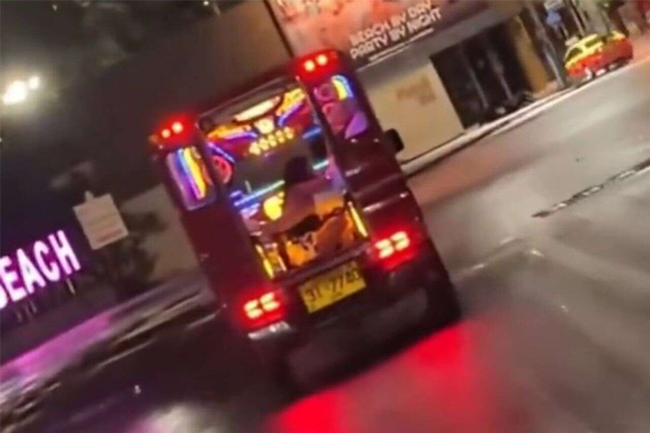 Shamelessly: Tourists performed a sexual act on a Tuktuk - this is the warning from the authorities