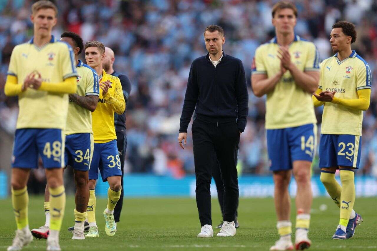 The Southampton coach felt sorry for Daniel Peretz and his friends: "I will not talk to them"
