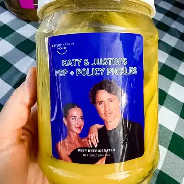 קייטי פרי שוב הכניסה את ג'סטין טרודו לפיד
