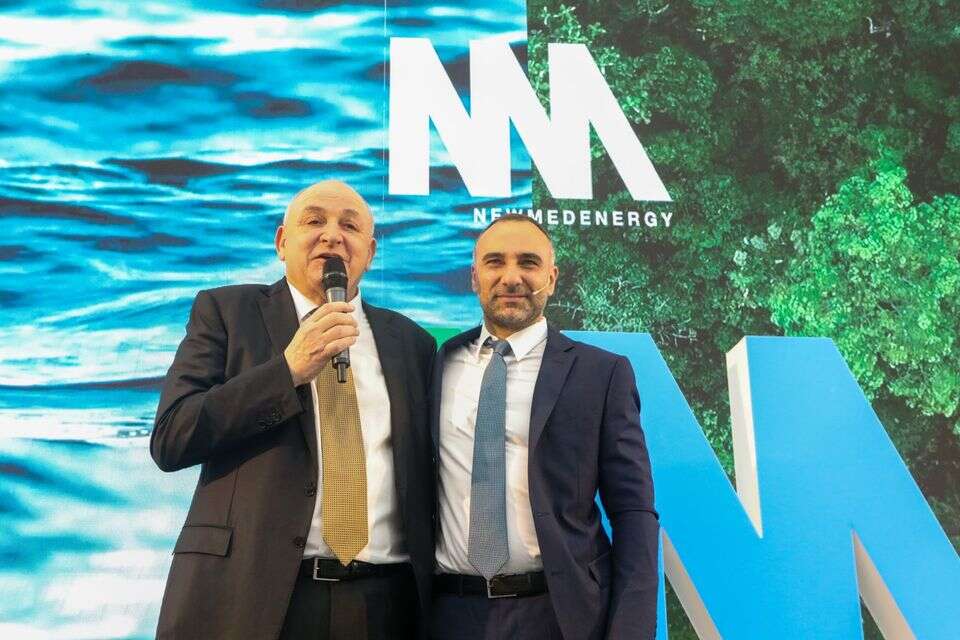 יוסי אבו לצד יצחק תשובה
 , שלמה יוסף
