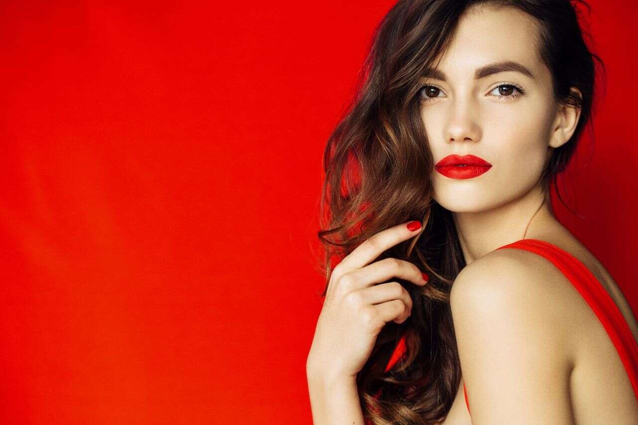 Long before Tiktok: how did the red ruby ​​become a symbol of female power?