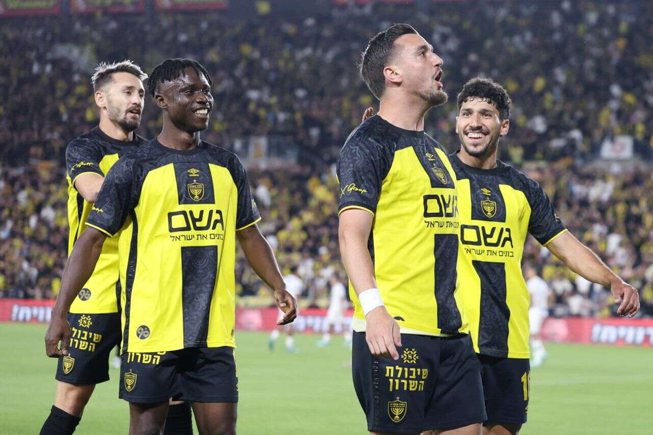 It doesn't matter right or left - the main thing is that Beitar Jerusalem will win