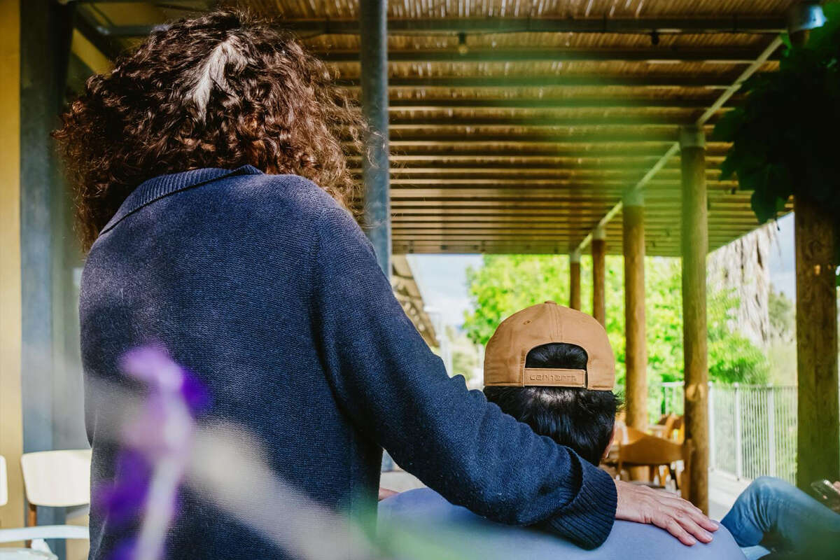 במסדרון שבין החדרים נמצא הקוד הסודי של החוסן הישראלי. הלום קרב יחד עם מרב , דויד פרץ