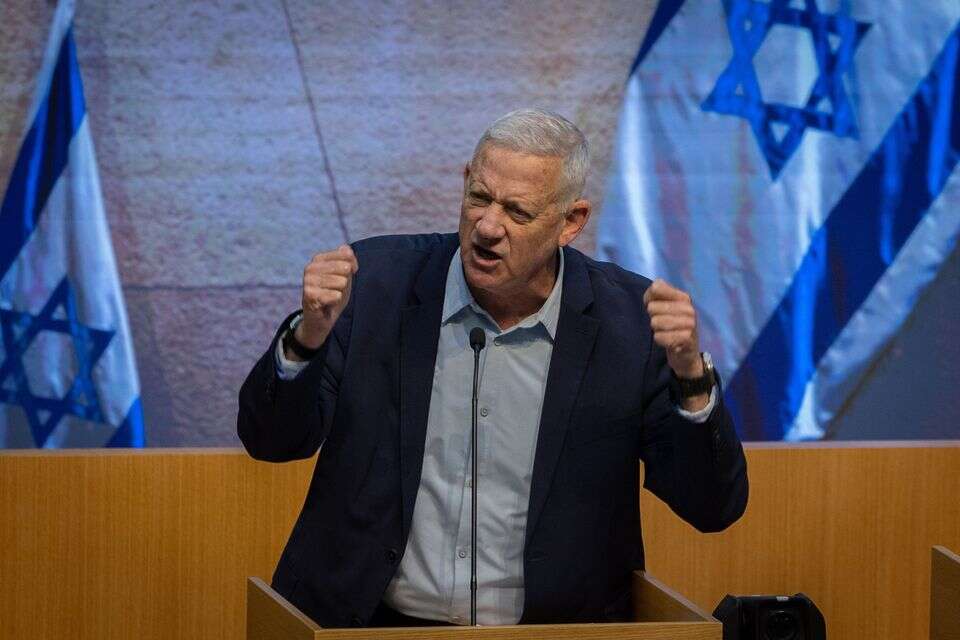 גנץ , אורן בן חקון