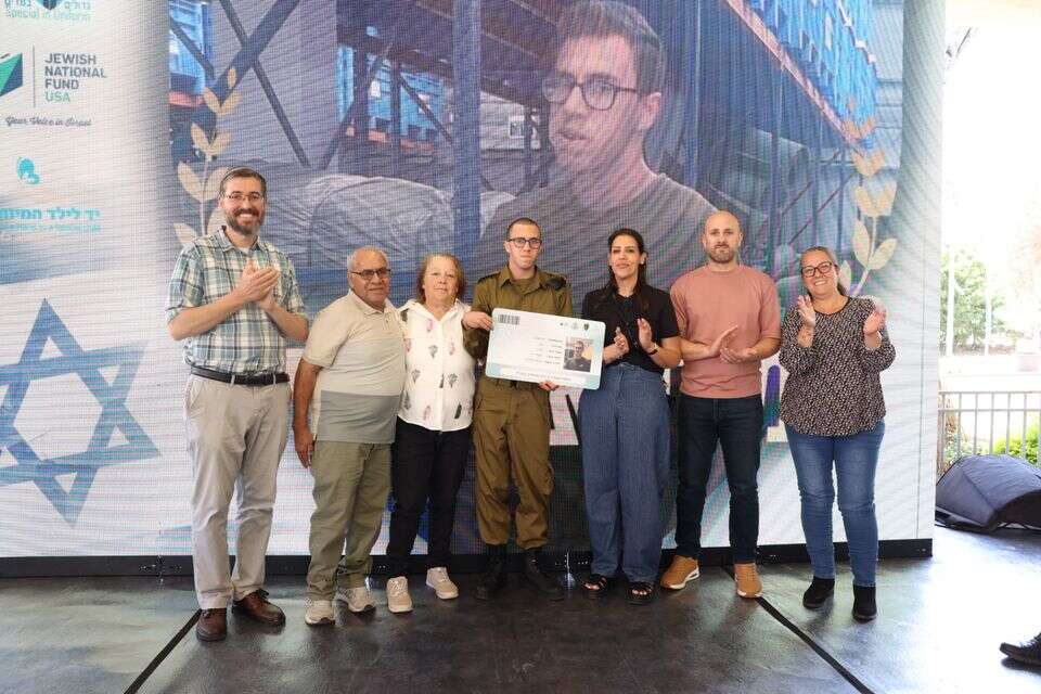 סמיון מתגייס לצה"ל בתום מאבק ממושך , פיני מרגלית