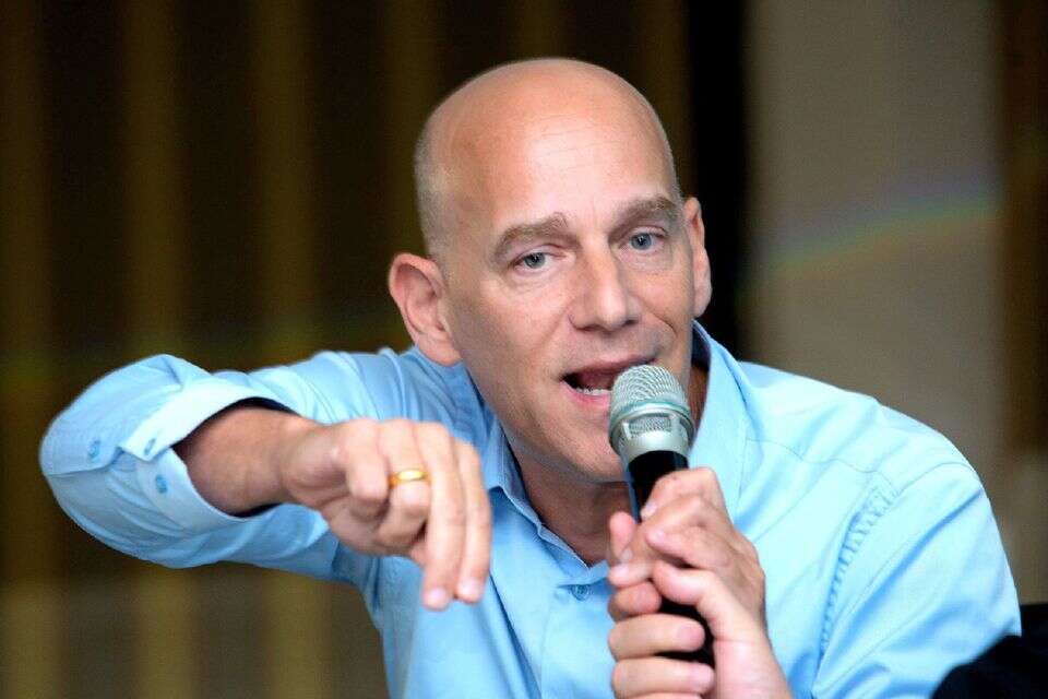 גיא פלג , משה שי