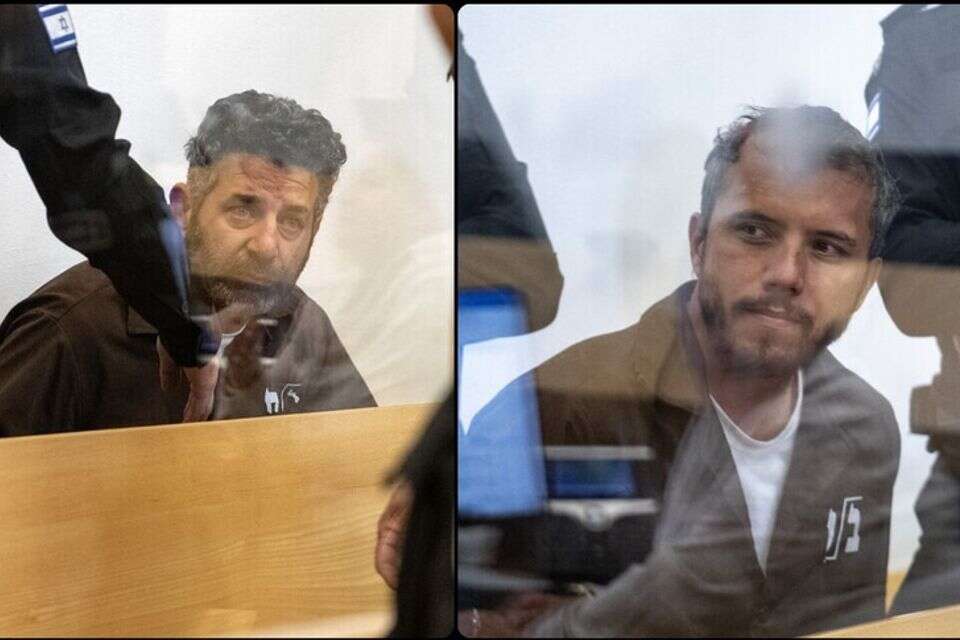 שניים מפעילי משט סומוד , AP