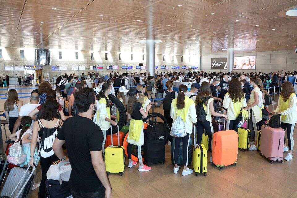 נתב"ג - עומסים חריגים בשעות הערב. ארכיון , קוקו