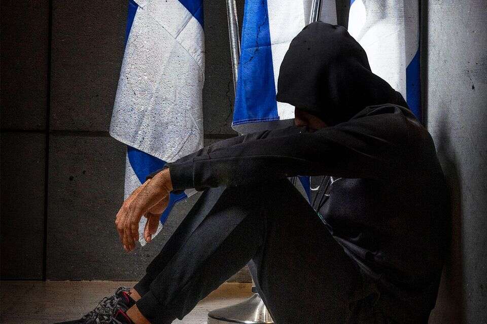 ג'יימס (שם בדוי) , מיכה בריקמן