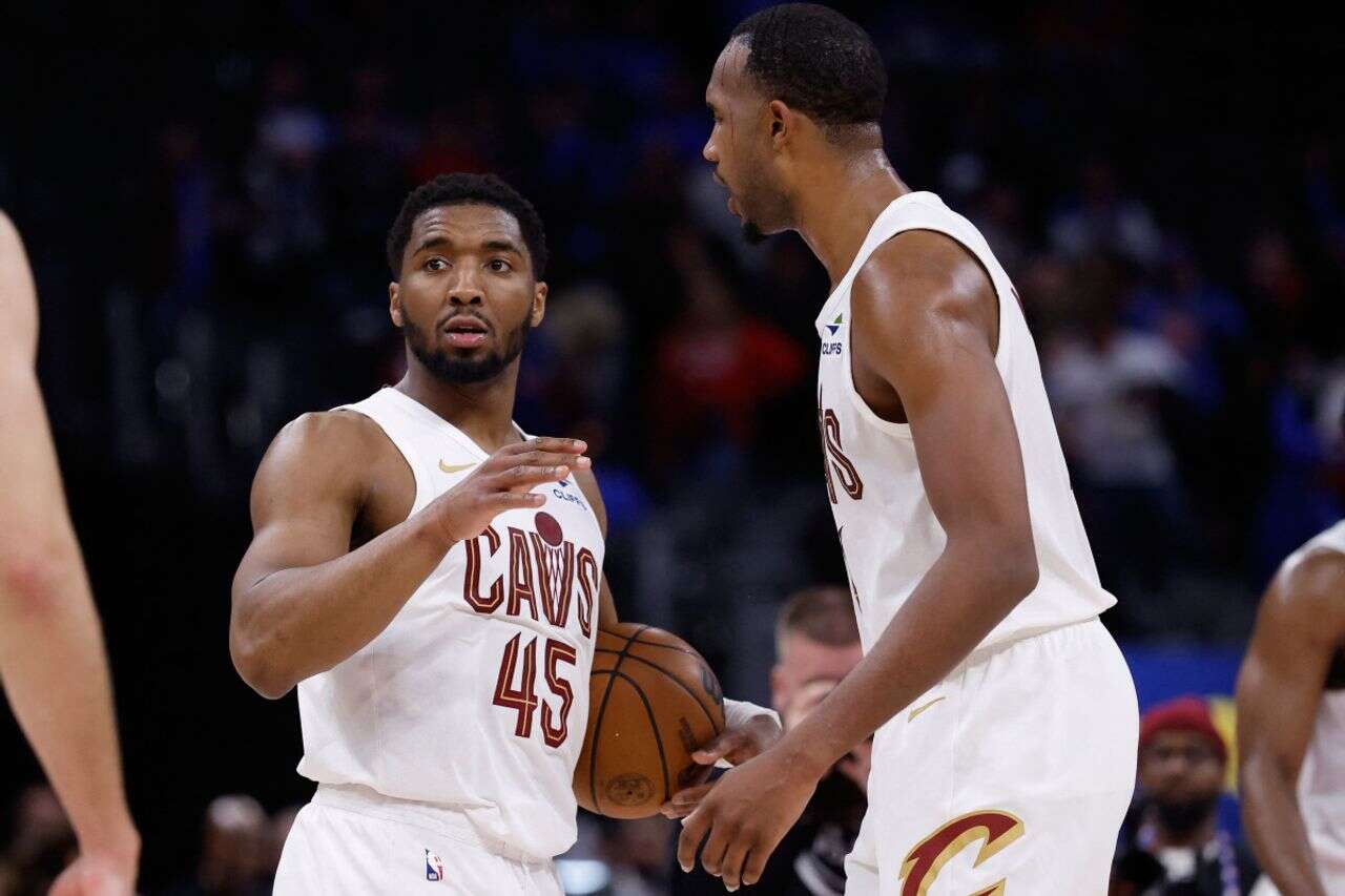 Detroit collapsed at the end, Cleveland went 2:3 in the series