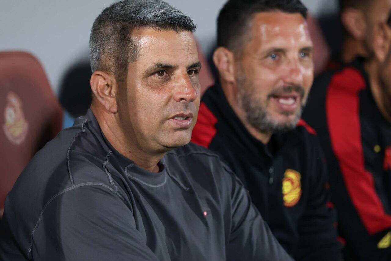 "I don't think it's right for me to coach in the national league, so I won't continue"