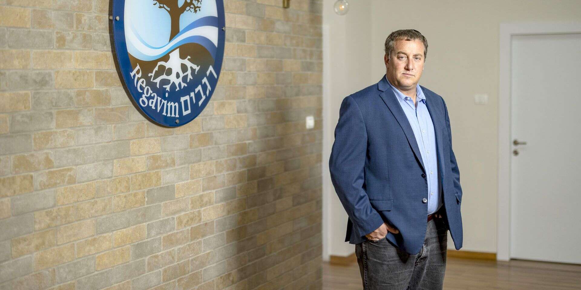 התבשר על הסנקציות דרך התקשורת, ובטוח: זה מעיד על משהו. מנכ"ל תנועת רגבים, מאיר דויטש , נעמה שטרן